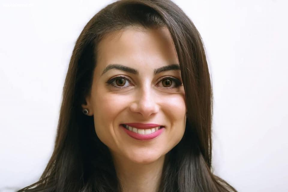 د. أمل القرمازى متخصصة في أعمال شاهين تشارك في فيلم شاهين في دبى